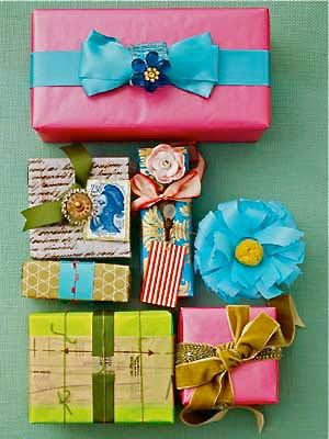 Gift Wrapping with K.MARIE on Sunday December 14th