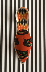 Load image into Gallery viewer, Vintage Cat Halloween Shoe
