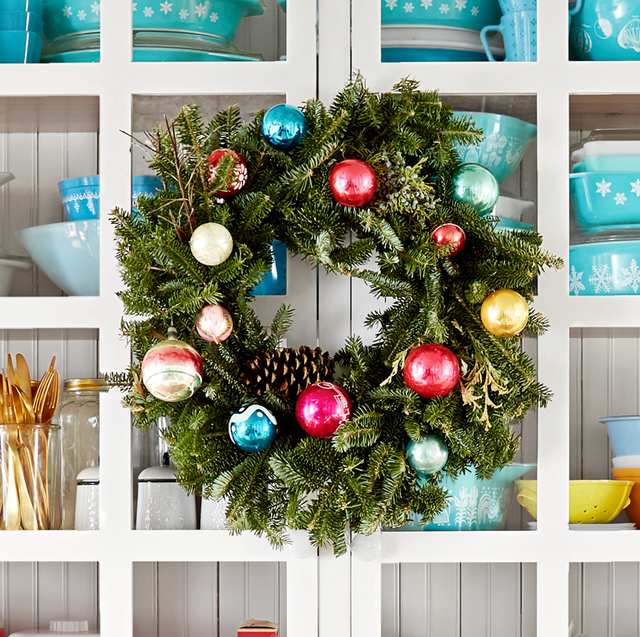 Fresh Holiday Wreath Decorating on Friday November 29th - TWO Sessions